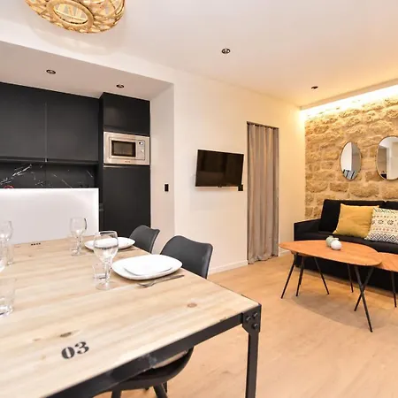 Authentic - 1br 4p - Sentier Apartment